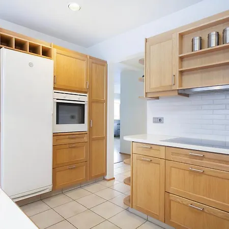 Valhalla Apartment *